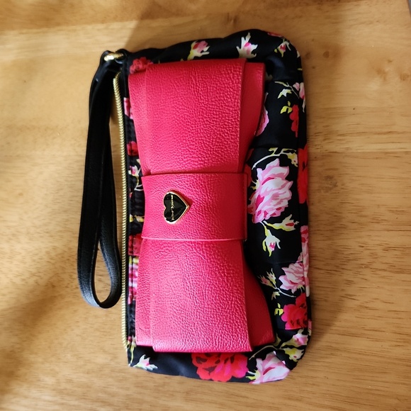 Betsey Johnson Wristlet - Picture 1 of 2